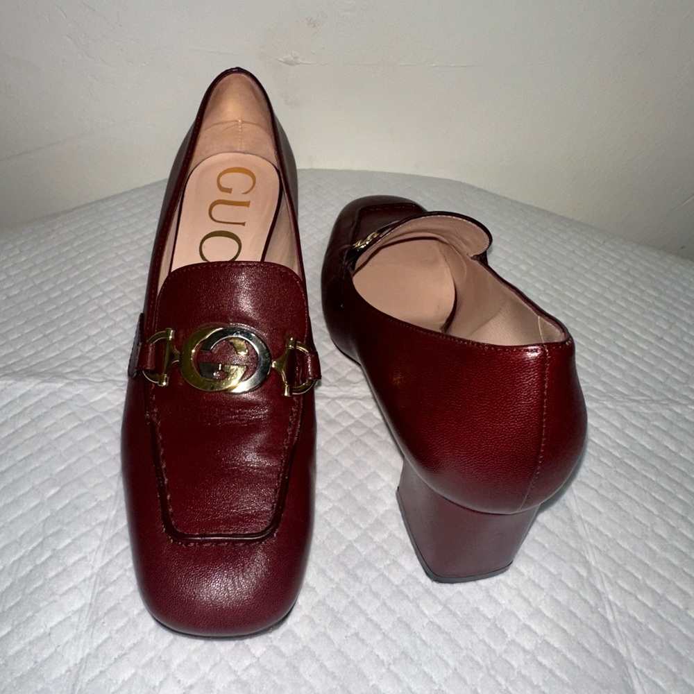 Gucci Women's Burgundy Leather Loafers with Gold Accent - Picture 3 of 14